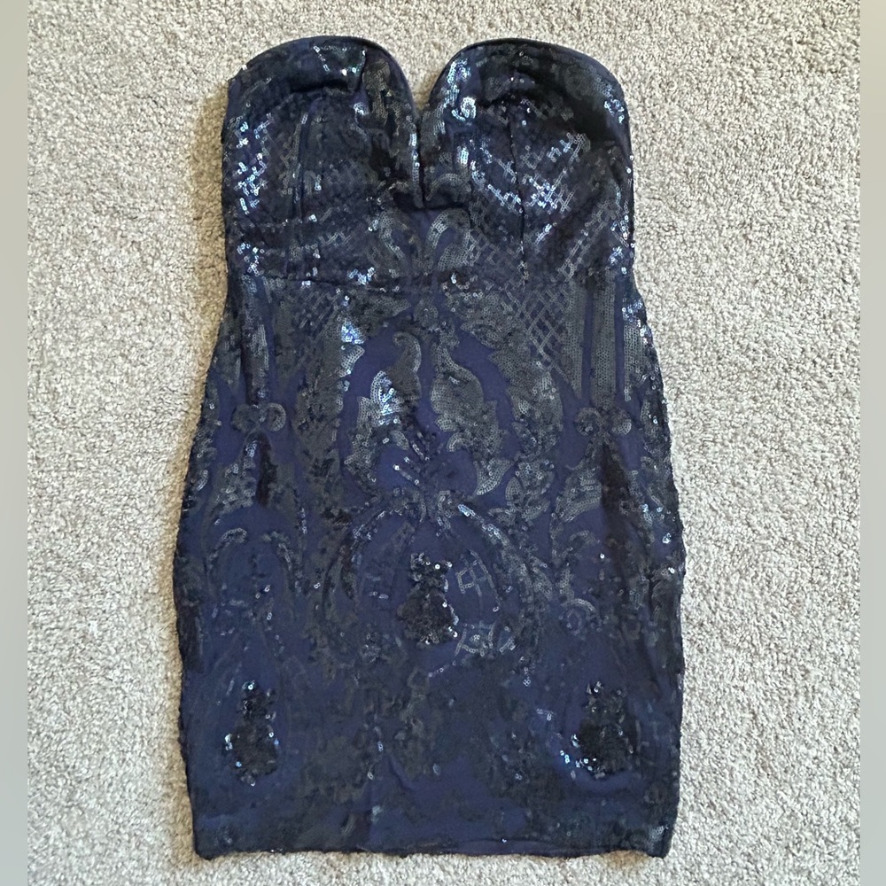 Small Lulu’s Navy Strapless Sequined Mini Dress